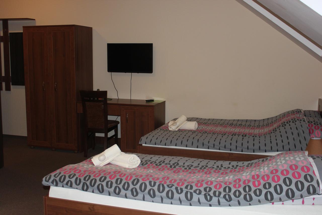 Gosciniec Legenda Hotel Wyszogrod Exterior foto